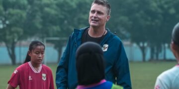 Pelatih Timas U17 Putri Indonesia, Timo Scheunemann.(Foto: Humas PSSI)