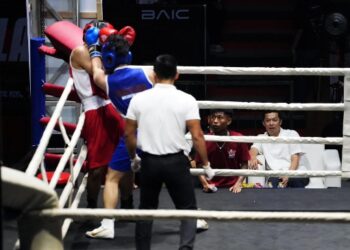 Wamenpora RI Taufik Hidayat mengapresiasi ajang Tinju antar Pelajar Arena Selatan tahun 2026 menjadi wadah pelajar berkembang melalui olahraga. (foto:raiky/kemenpora.go.id)