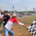 Wabup Bogor Jaro Ade melepas peserta Bogor Hujan Trail.(Foto: Humas Pemkab Bogor)