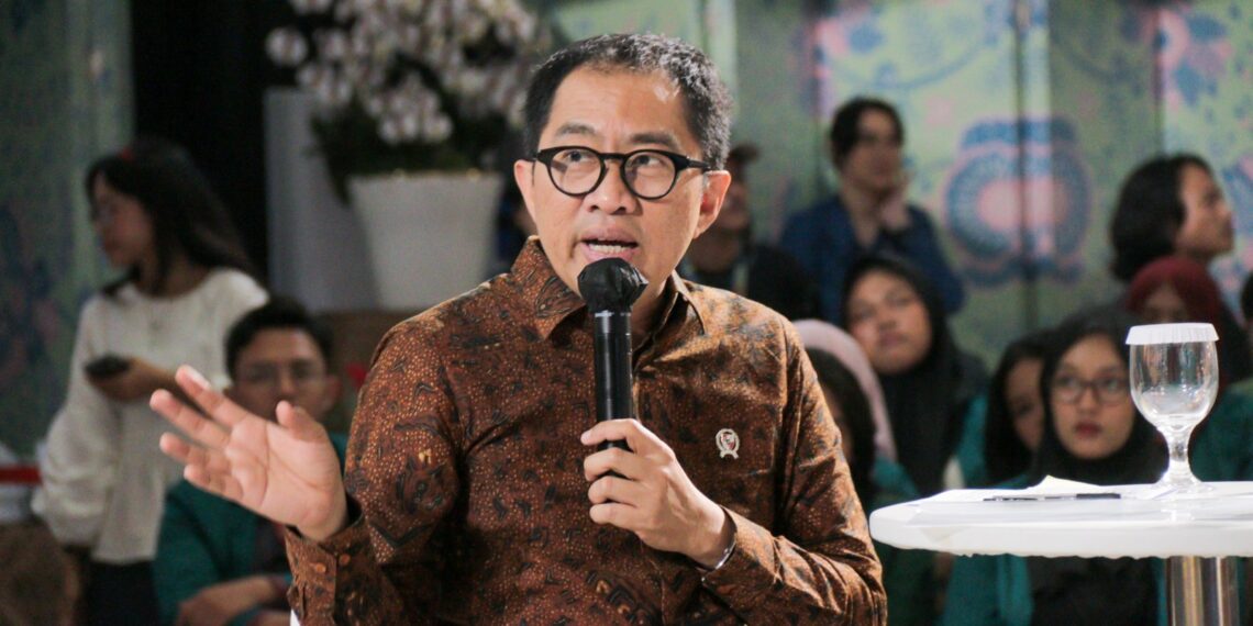 Faisol Riza mengapresiasi dan meresmikan langsung fasilitas produksi kawat baja atau besi galvanis milik PT Beka Wire Indonesia.(Foto: Kemenperin)