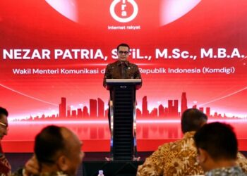 Wamenkomdigi Nezar Patria memberikan sambutan dalam acara Peluncuran Internet Rakyat (IRA) di Kantor Pusat Surge, Jakarta Barat, Selasa (26/05/2026).(Foto: DRA/Komdigi)