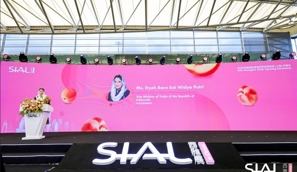 Wakil Menteri Perdagangan RI Dyah Roro Esti Widya Putri mendorong peningkatan ekspor produk makanan dan minuman (mamin) Indonesia dalam ajang Salon International de l'Alimentation (SIAL) Shanghai 2026 di Shanghai New International Expo Centre (SNIEC), Shanghai, Tiongkok, pada 18—20 Mei 2026.(Foto: Humas Kemendag)
