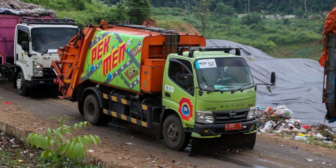Truk pengangkut sampah.(Foto: Humas Pemkot Bandung)