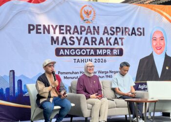 Anggota Komite III Dewan Perwakilan Daerah (DPD) Republik Indonesia (RI) Daerah Pemilihan Jawa Barat (Jabar) Agita Nurfianti melakukan kegiatan Penyerapan Aspirasi Masyarakat bersama Lembaga Lanjut Usia Indonesia, Kamis (18/6), di Kecamatan Lengkong, Bandung.(Foto: Istimewa)