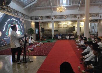Bupati Kuningan Dian Rachmat Yanuar di acara Ngariung Muharam 1448 H.(Foto: Humas Pemkab Kuningan)