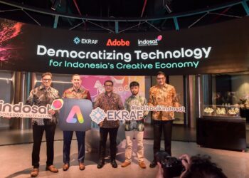 Kementerian Ekonomi Kreatif/Badan Ekonomi Kreatif berkolaborasi dengan Indosat Ooredoo Hutchison (IOH) dan Adobe melalui program ECHOES X GENSi untuk meningkatkan awareness ekonomi kreatif sekaligus memperkuat talenta muda digital, khususnya di kalangan pelajar dan generasi muda Indonesia.(Dok. Biro Komunikasi Kementerian Ekonomi Kreatif/ Badan Ekonomi kreatif.)