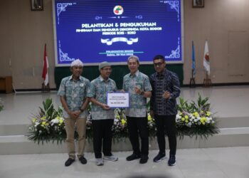 Wali Kota Bogor, Dedie A. Rachim, menghadiri Pelantikan dan Pengukuhan Pimpinan serta Pengurus Dewan Koperasi Indonesia Daerah (Dekopinda) Kota Bogor periode 2025–2030.(Foto: Humas Pemkot Bogor)