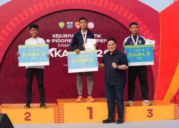 Menpora RI), Erick Thohir mengapresiasi langkah PB PASI yang menghadirkan atlet-atlet dari Asia Tenggara dalam Kejurnas Atletik dan Indonesia U-18 Open Championship 2026 di Stadion Atletik Rawamangun, Jakarta, Sabtu (27/6).(foto:istimewa)