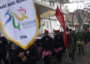 Kirab Pusaka Kujang dalam rangkaian kegiatan Babakti Tugu Kujang saat Hari Jadi Bogor 544.(Foto: Humas Pemkot Bogor)