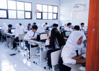 Ilustrasi pendaftaran SPMB.(Foto: Humas Pemkot Bandung)