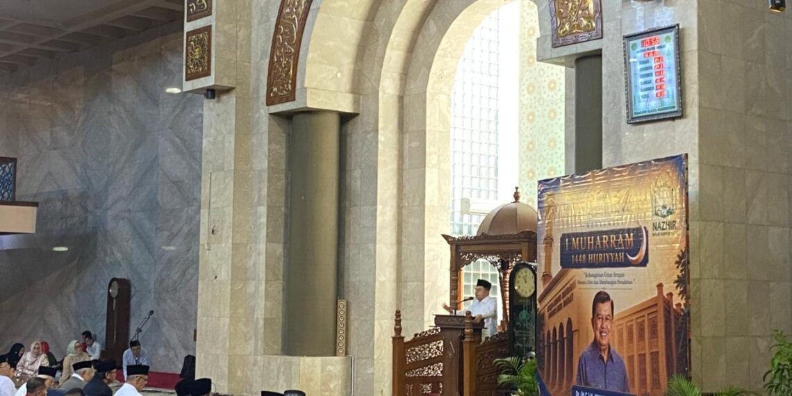 Jusuf Kalla di Masjid Agung Bandung.(Foto: Humas Pemkot Bandung)