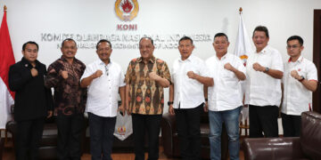 Ketua Umum Komite Olahraga Nasional Indonesia (KONI) Pusat Letjen TNI Purn Marciano Norman memberikan dukungan terhadap rencana kejuaraan Asia bela diri campuran/ Mixed Martial Arts (MMA) di Bali.(Foto: Humas KONI Pusat)