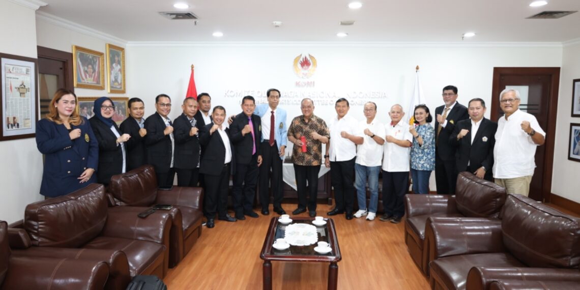 Kunjungan kehormatan dari petinggi sepak takraw Asia dan dunia di Kantor KONI Pusat, Jakarta, Selasa 9 Juni 2026 dikabarkan Humas KONI Pusat. Indonesia gelar Piala Dunia Sepak Takraw 2027.(Foto: Humas KONI Pusat)