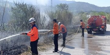 Kebakaran lahan di Sumedang.(Foto: Humas Pemkab Sumedang)