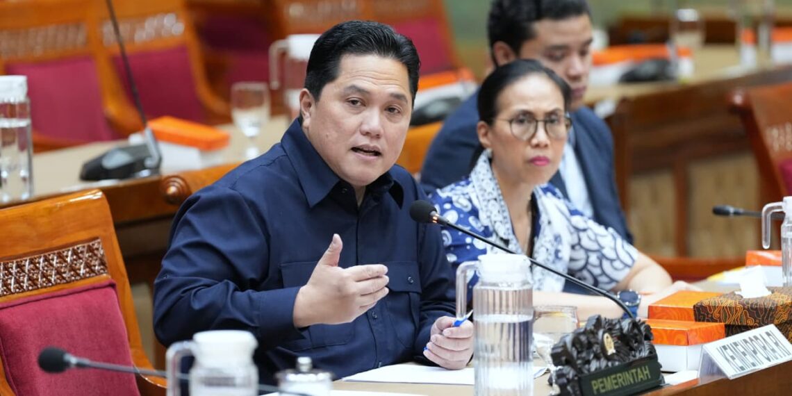 Menpora juga Ketua Umum PSSI Erick Thohir di Gedung DPR RI, Jakarta, pada Senin (15/6) didampingi Exco PSSI, Vivin Cahyani Sungkono membahas rekomendasi kewarganegaraan RI atas nama Mitchell Lee Baker dan Luke Anthony Vickery.(Foto: Humas Kemenpora)
