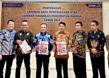 Pemerintah Kabupaten Kuningan raih opini Wajar Tanpa Pengecualian (WTP) atas LKPD Tahun Anggaran 2025 dari BPK RI, meningkat dari opini Wajar Dengan Pengecualian (WDP) yang diterima pada tahun sebelumnya.(Foto: Diskominfo Kab. Kuningan)
