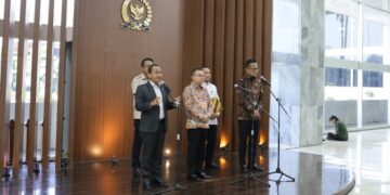 Menteri Energi dan Sumber Daya Mineral (ESDM) Bahlil Lahadalia menegaskan bahwa skema gross split hanya diterapkan pada sektor minyak dan gas bumi (migas), serta tidak akan diberlakukan pada sektor mineral dan batubara (minerba).(Foto: Humas ESDM)