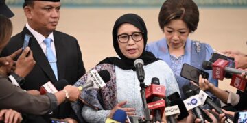 Kepala Badan Gizi Nasional (BGN) Nanik S. Deyang didampingi Wakil Kepala BGN Agustina Arumsari dan Trenggono usai pelantikan pada Senin (08/06/2026), di Istana Negara, Jakarta.(Foto: Setneg)