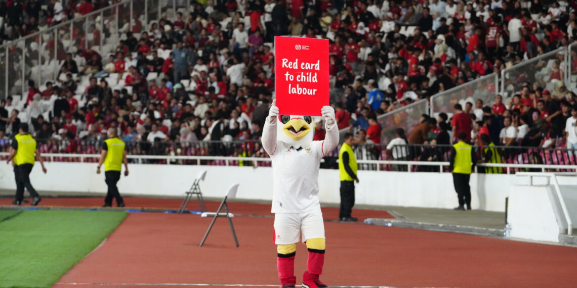 PSSI melalui PT Garuda Sepak Bola Indonesia (GSI) resmi menggandeng International Labour Organization (ILO) kantor Indonesia dan Timor Leste untuk menggaungkan kampanye global Red Card to Child Labour.(Foto: Humas PSSI)
