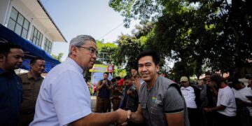 Warga Kota Bandung antusias ikuti program padat karya.(Foto: Humas Pemkot Bandung)