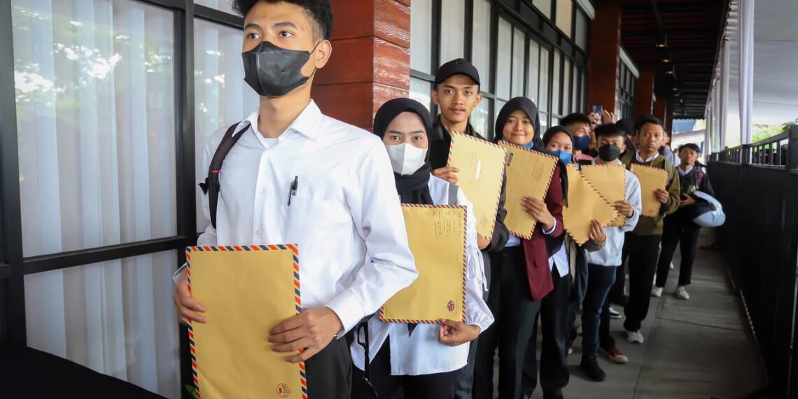 Pencari kerja.(Foto: Humas Pemkot Bandung)