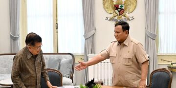 Presiden Prabowo Subianto menerima Wakil Presiden ke-10 dan ke-12 Republik Indonesia Jusuf Kalla didampingi Solihin Jusuf Kalla, di Istana Merdeka, Jakarta, pada Kamis (11/02/2026). (Foto: Dok. Setneg)