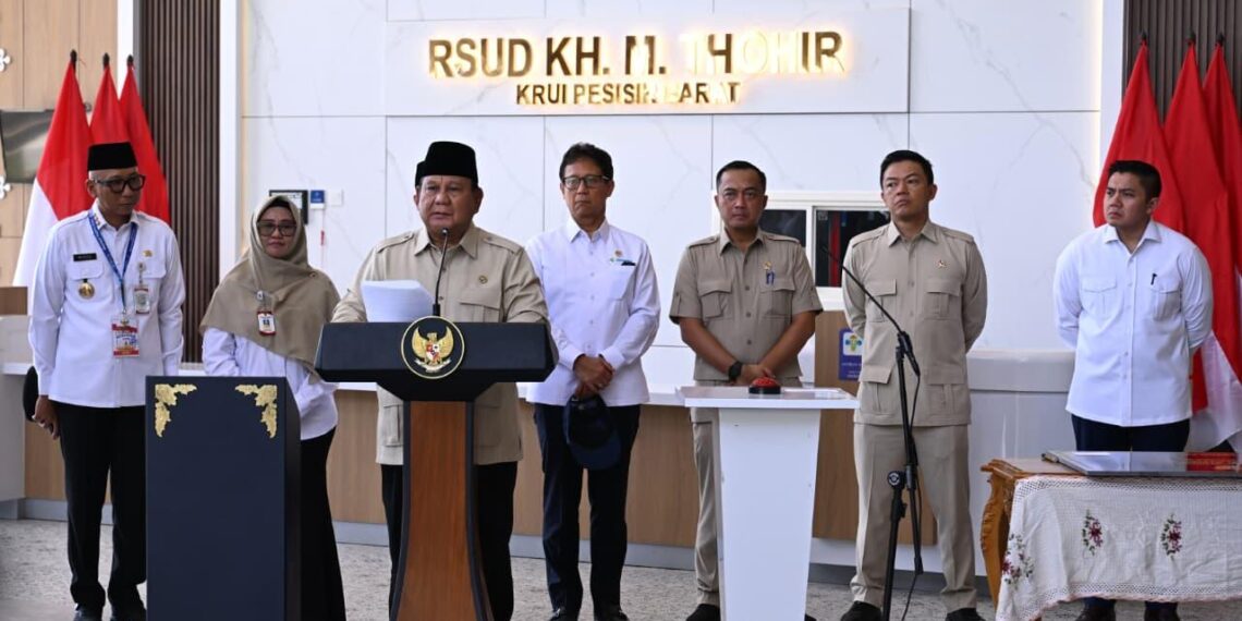 Presiden resmikan RSUD K.H. Muhammad Thohir Krui.(Foto: Dok. Sekretariat Negara)
