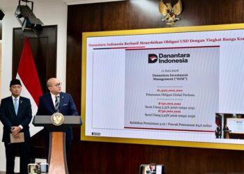 Menteri Investasi dan Hilirisasi/Kepala BKPM sekaligus Chief Executive Officer (CEO) Danantara Indonesia Rosan Roeslani, menyampaikan jumlah obligasi global yang diterbitkan Danantara dinilai telah berhasil melebihi target.(Foto: Dok. Setneg)
