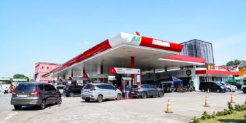 Situasi di SPBU Pertamina. Pertamina Patra Niaga melakukan penyesuaian harga Bahan Bakar Minyak (BBM) nonsubsidi jenis diesel Pertamina Dex dan Dexlite, dan penyesuaian harga BBM Nonsubsidi jenis bensin Pertamax Turbo yang berlaku efektif mulai 1 Juni 2026.(Foto: Istimewa)
