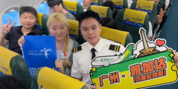 Penumpang Spring Airlines.(Foto: Dok. Kemenpar)