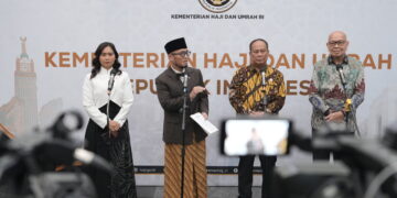 (Kiri-kanan, Wamenpar Ni Luh Puspa, Wamenhaj Dahnil Anzar Simanjuntak, Wamenhub Suntana, dan Dirut Garuda Indonesia Glenny H. Kairupan di Jakarta, Kamis (25/6/2026).(Foto: Humas Kemenhaj)