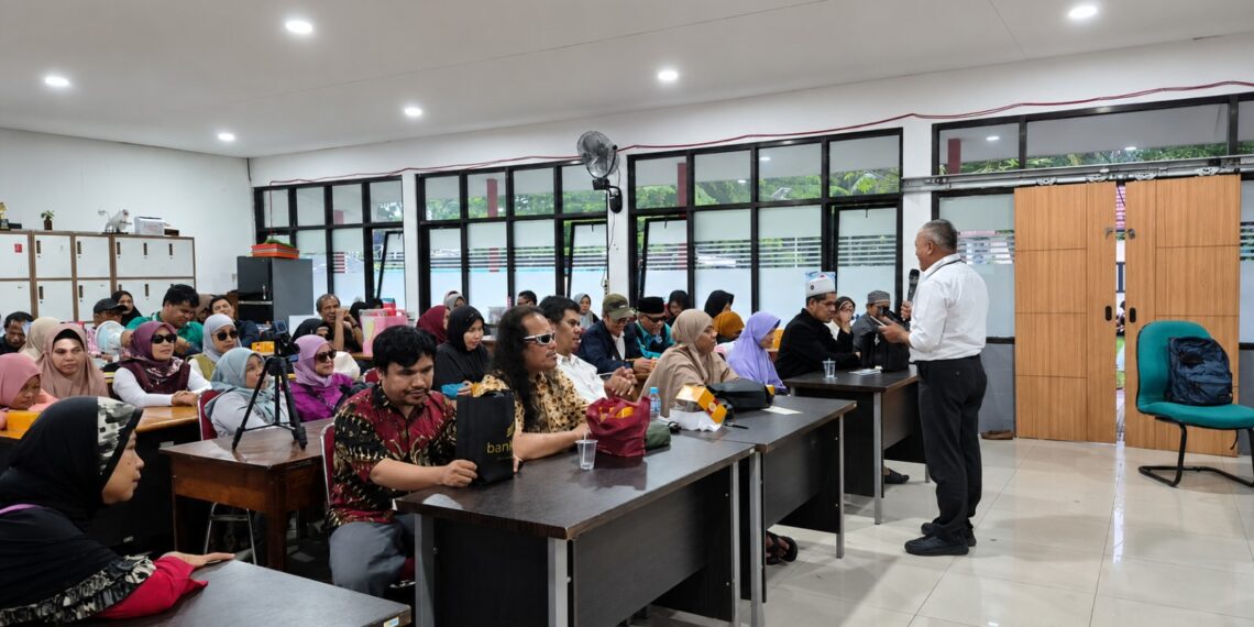 bank bjb terus menunjukkan komitmennya dalam mendukung terciptanya ekosistem keuangan yang inklusif dan berkelanjutan melalui berbagai program literasi dan inklusi keuangan yang menjangkau seluruh lapisan masyarakat, termasuk penyandang disabilitas.(Foto: Dok. bank bjb)