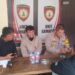 Pengemudi ojol, Diki Akbari, saat dimintai keterangan di Markas Polsek (Mapolsek) Cibeunying Kidul.(Foto:Istimewa).