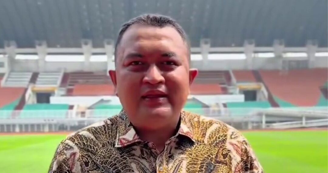 Bupati Bogor Rudy Susmanto meninjau langsung kesiapan Stadion Pakansari, Minggu (19/7/2026), yang akan menjadi salah satu venue penyelenggaraan Piala AFF 2026.(Foto: Humas Pemkab Bogor)