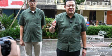 Dirjen Ekosistem Digital Edwin Hidayat Abdullah didampingi Direktur Pengendalian Ekosistem Digital Dany Suwardani usai sidak kepatuhan Registrasi SIM Biometrik di salahsatu pusat perbelanjaan di Jakarta Pusat, Jumat (03/07/2026). Foto: Ardi Widiyansah/Komdigi