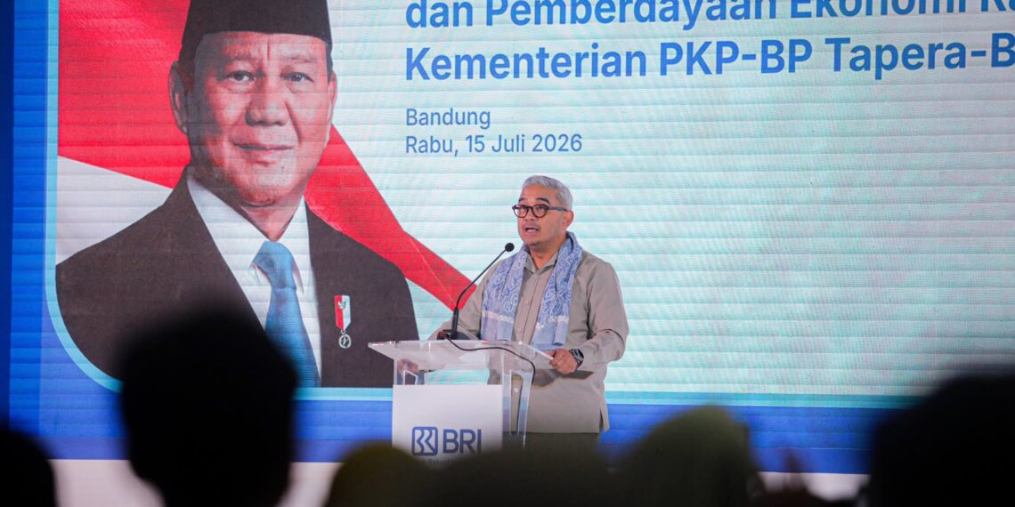 Wali Kota Bandung Muhammad Farhan di acara Kolaborasi Program Pembiayaan Perumahan dan Pemberdayaan Ekonomi Rakyat di Balarea Plaza Summarecon Bandung, Rabu, 15 Juli 2026.(Foto: Humas Pemkot Bandung)