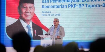 Wali Kota Bandung Muhammad Farhan di acara Kolaborasi Program Pembiayaan Perumahan dan Pemberdayaan Ekonomi Rakyat di Balarea Plaza Summarecon Bandung, Rabu, 15 Juli 2026.(Foto: Humas Pemkot Bandung)