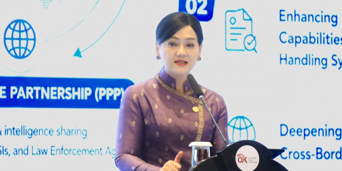 Ketua Dewan Komisioner OJK Friderica Widyasari Dewi, pada seminar bertajuk “Strengthening Defenses Against Scams: Addressing AML Vulnerabilities and Compliance in Digital Finance and Virtual Assets" yang digelar OJK di Jakarta, Senin (6/7/2026). Friderica mengatakan scam telah berkembang menjadi ancaman serius.(Foto: Dok. OJK)
