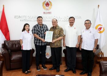 Ketum KONI Provinsi Kalimantan Timur 2026-2030 H. Anderiy Syachrum, ST., melakukan audiensi dengan Ketum KONI Pusat Letjen TNI Purn Marciano Norman, pada Senin 6 Juli 2026, di Kantor KONI Pusat Senayan, Jakarta.(Foto: Humas KONI Pusat)