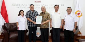 Ketum KONI Provinsi Kalimantan Timur 2026-2030 H. Anderiy Syachrum, ST., melakukan audiensi dengan Ketum KONI Pusat Letjen TNI Purn Marciano Norman, pada Senin 6 Juli 2026, di Kantor KONI Pusat Senayan, Jakarta.(Foto: Humas KONI Pusat)