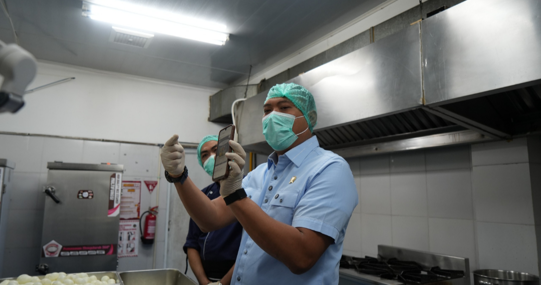Kepala Badan Gizi Nasional (BGN), Sudaryono sidak SPPB di Bogor.(Foto: Humas BGN)