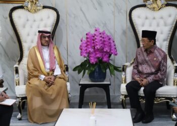 Menag Nasaruddin Umar (kanan) dan Duta Besar Kerajaan Arab Saudi untuk Republik Indonesia, Faisal Abdullah H. Amodi (kiri).(Foto: Humas Kemenag)