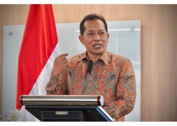 Menteri Koperasi (Menkop) Ferry Juliantono yang juga sebagai Ketua Umum Ikatan Keluarga Alumni Universitas Padjadjaran (IKA Unpad) Ferry Juliantono mengapresiasi peresmian Kampus Universitas Padjajaran (Unpad) untuk Kelas Pascasarjana di Jakarta.(Foto: Humas Kemenkop)