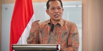 Menteri Koperasi (Menkop) Ferry Juliantono yang juga sebagai Ketua Umum Ikatan Keluarga Alumni Universitas Padjadjaran (IKA Unpad) Ferry Juliantono mengapresiasi peresmian Kampus Universitas Padjajaran (Unpad) untuk Kelas Pascasarjana di Jakarta.(Foto: Humas Kemenkop)