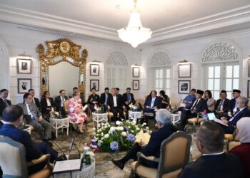 Menlu ASEAN dan Myammar bertemu membahas perdamaian.(Foto: Kemlu)