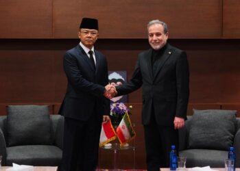 Menlu Republik Indonesia, Sugiono, kunjungan kerja ke Mashhad, Republik Islam Iran, dan bertemu Menlu Iran, Y.M. Seyyed Abbas Araghchi.(Foto: Dok. Kemlu)