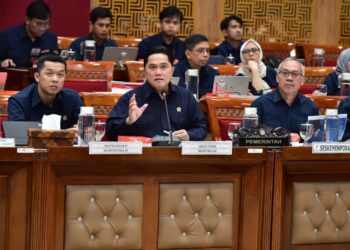 Menpora Erick melakukan Rapat Kerja (Raker) dengan Komisi X DPR RI yang berlangsung di ruang Rapat Komisi X DPR RI, Senayan, Jakarta, Selasa (14/7). (foto:bagus/kemenpora.go.id)
