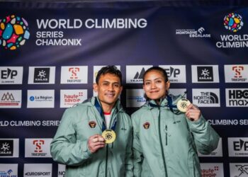 Tim panjat tebing Indonesia berhasil mengawinkan medali emas speed perorangan dalam ajang World Climbing Series Chamonix, Prancis, Minggu (12/7). (Foto: Jan Virt/ World Climbing Via Kemenpora)