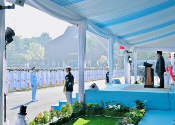 Presiden Prabowo Subianto memimpin Upacara Pelantikan Pamong Praja Muda (PPM) Angkatan XXXIII Institut Pemerintahan Dalam Negeri (IPDN) Tahun 2026 yang digelar di Lapangan Parade IPDN Kampus Jatinangor, Institut Pemerintahan Dalam Negeri, Kabupaten Sumedang, Provinsi Jawa Barat, pada Rabu (29/07/2026).(Foto: Setneg)