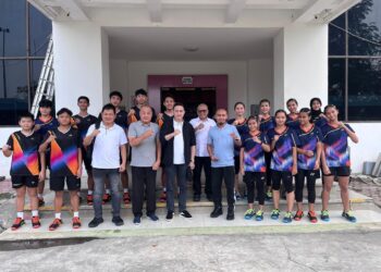 Ricky Subagja, Sekjen Pengurus Pusat Persatuan Bulutangkis Seluruh Indonesia (PP PBSI) beserta jajaran di Pelatnas Wilayah (Pelatwil) Barat di Medan, Sumatera Utara.(Foto: Dok. Humas PBSI)